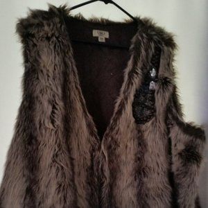 Fur Vest (Fake Fur)